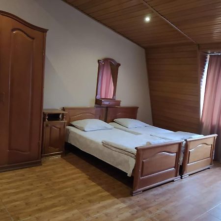 Hotel Ni&La Batoumi Extérieur photo
