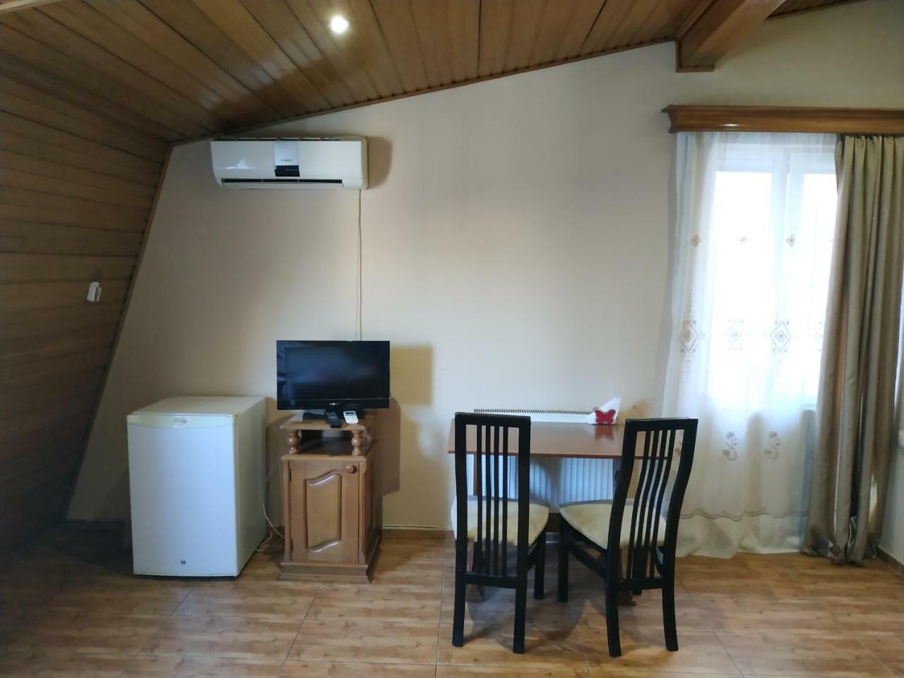 Hotel Ni&La Batoumi Chambre photo